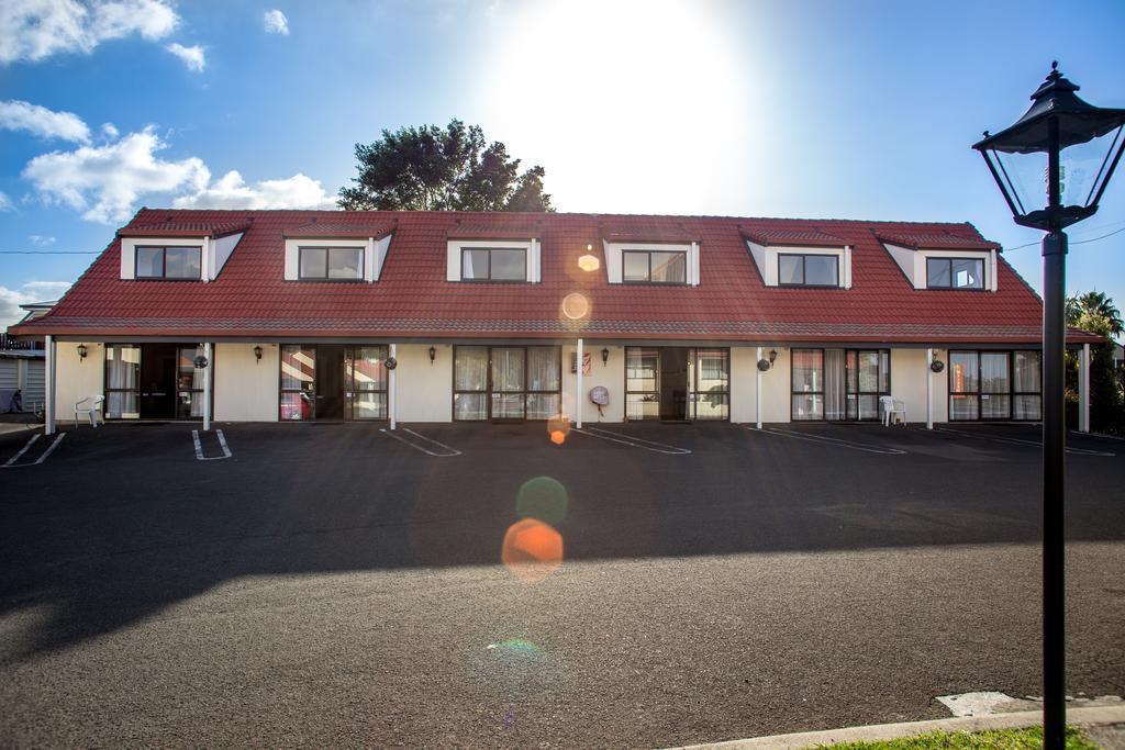 Bennetts Thermal Motor Inn Tauranga Exterior foto